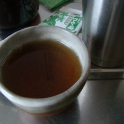 市販のゴーヤ茶使っちゃいました(^^ゞ烏龍茶は武夷岩茶です～❤まろやかでほのかなゴーヤの香りがおいし～❤毎日飲んだらお腹の中から綺麗になれそ(*^m^*)旨ごち